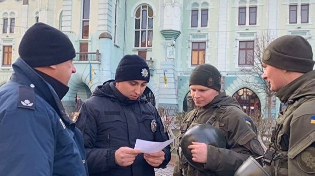 Украинский «дикий Запад». Почему в Мукачево «ввели войска» Украинский «дикий Запад». Почему в Мукачево «ввели войска»