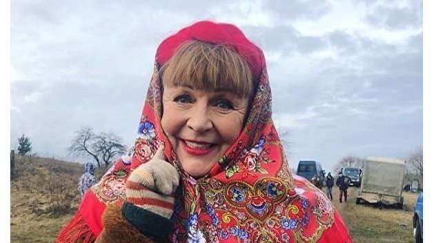 Валюха из «Сватов» произвела фурор снимком с Добронравовым Валюха из «Сватов» произвела фурор снимком с Добронравовым