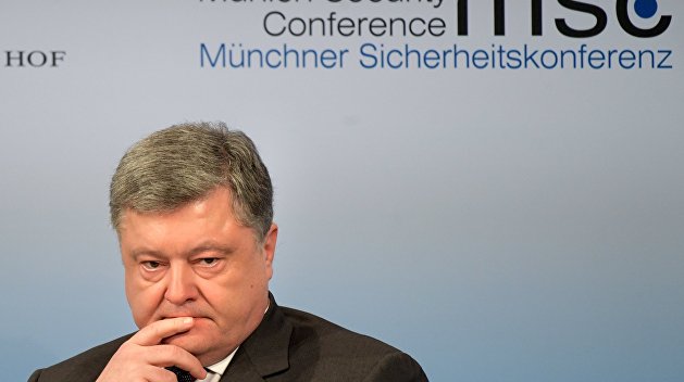 Против Порошенко подали иск в суд за интернет-цензуру Против Порошенко подали иск в суд за интернет-цензуру