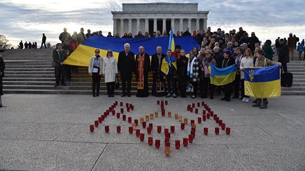 Американский политик: ведущие западные эксперты и журналисты превратились в пиарщиков Киева