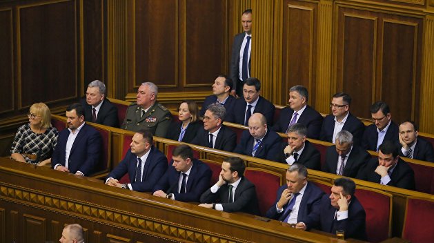 Зарубежные СМИ: перестановки в Кабмине Украины на фоне падения рейтинга Зеленского Зарубежные СМИ: перестановки в Кабмине Украины на фоне падения рейтинга Зеленского