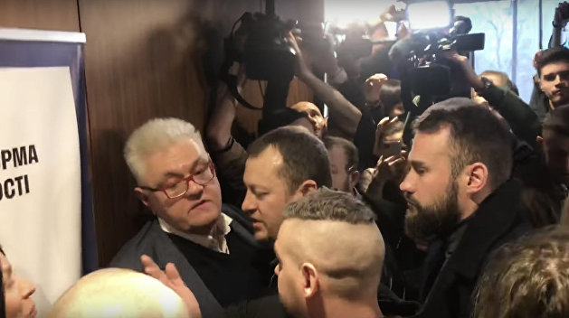 Наци на Украине показали зубы Наци на Украине показали зубы