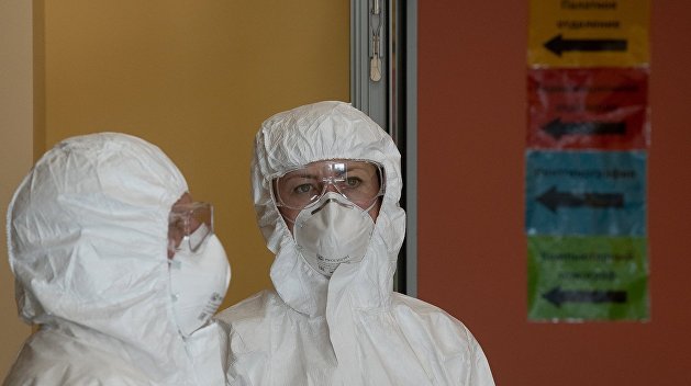 На Украине наряженные в маски и халаты домушники проникают в квартиры под прикрытием медиков На Украине наряженные в маски и халаты домушники проникают в квартиры под прикрытием медиков