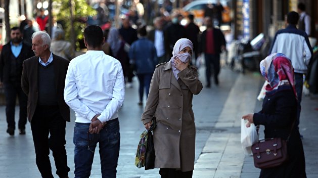 В Турции рассказали, почему из-за коронавируса у них с полок пропал одеколон