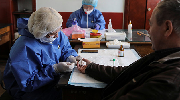 На Украине выросло число больных COVID-19, Донбасс под вопросом