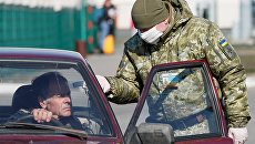 Пешеходов не пускают: госграницу Украины теперь можно пересечь только на машине