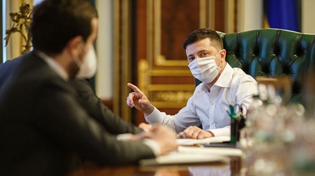 Зеленский поручил подготовить план выхода Украины из карантина Зеленский поручил подготовить план выхода Украины из карантина