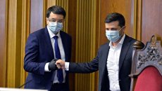 Госпереворот на троих: Жвания заявил о заговоре Порошенко, Кличко и Разумкова