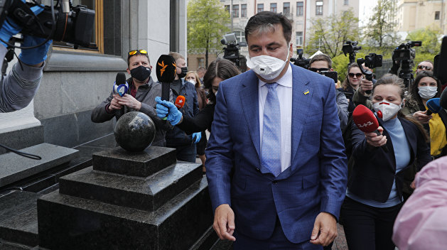Зеленский не хочет брать ответственность. Саакашвили ищут новую должность