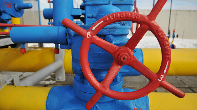 Транзит российского газа через Украину сократился почти в два раза с прошлого года