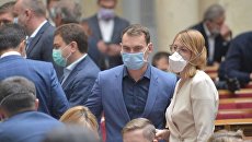 Верховная Рада потратила почти 700 тыс. грн на маски и санитайзеры