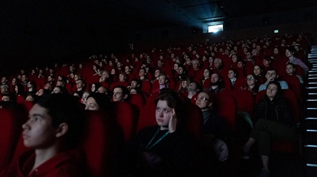 В Киеве завершается лицемерный кинофестиваль DOCUDAYS В Киеве завершается лицемерный кинофестиваль DOCUDAYS