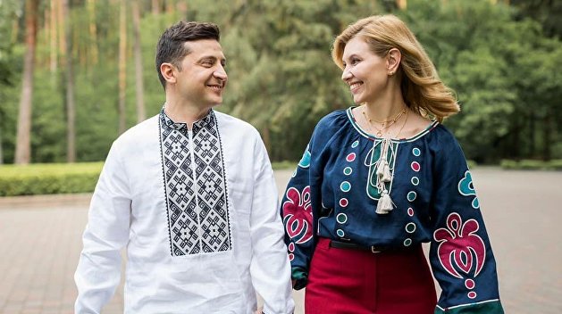 В 2019 году семья президента Украины Зеленского получила доход около $1 миллиона В 2019 году семья президента Украины Зеленского получила доход около $1 миллиона