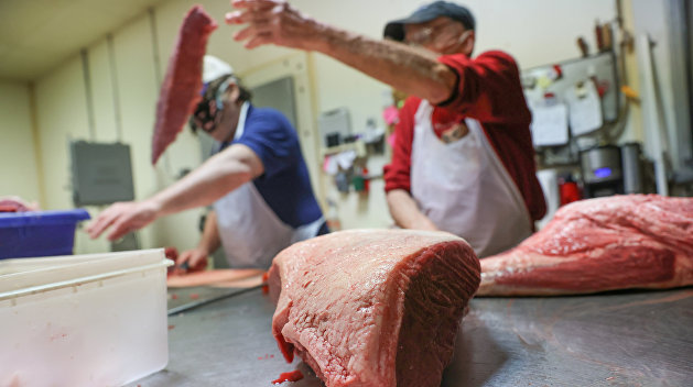 Парадоксы пандемии: американцы хотят запретить мясо, а козы говорят по скайпу