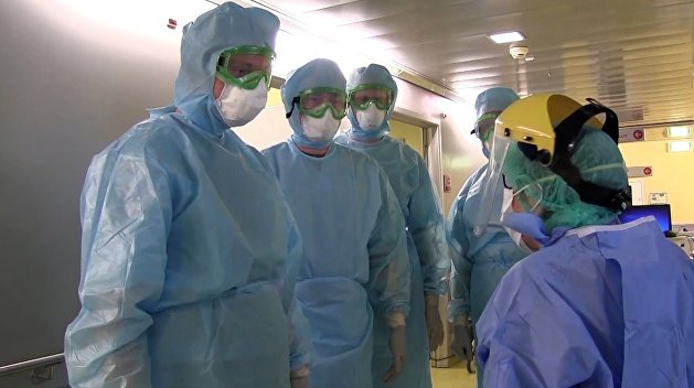На Украине за сутки коронавирусом заболели почти 1800 человек На Украине за сутки коронавирусом заболели почти 1800 человек