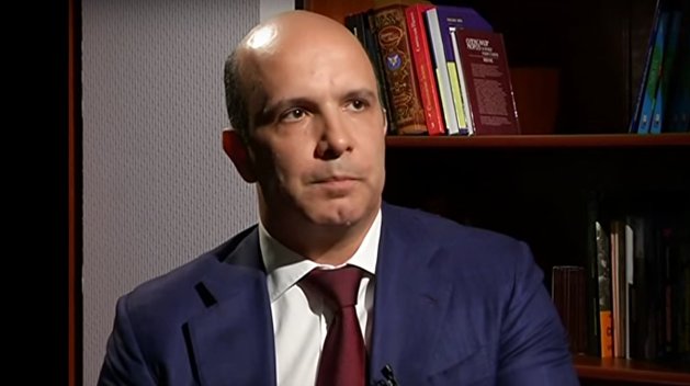 Министр экологии Украины Абрамовский подал в отставку - Арахамия Министр экологии Украины Абрамовский подал в отставку - Арахамия