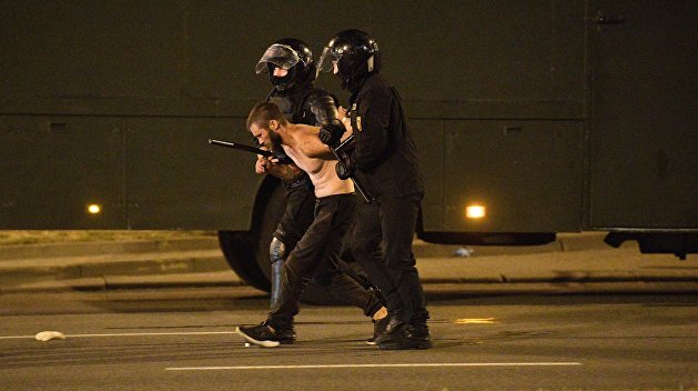 «Город словно вымер». Силовики даже не дали собраться протестующим в Бресте «Город словно вымер». Силовики даже не дали собраться протестующим в Бресте
