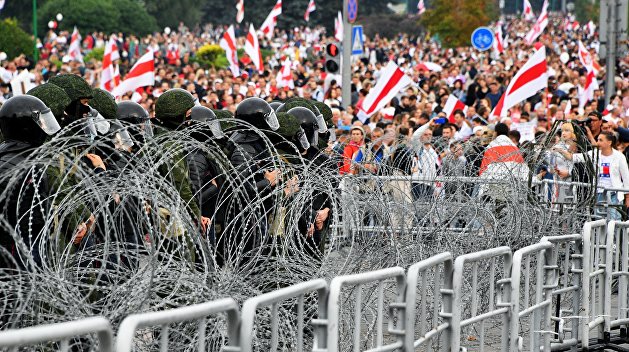 Беломайдан: новинки технологии и особенности поведения власти Беломайдан: новинки технологии и особенности поведения власти