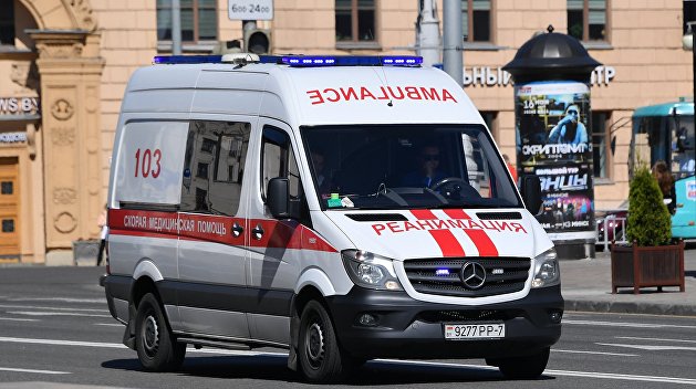 Задержанную белорусскую журналистку из РУВД забрала скорая помощь Задержанную белорусскую журналистку из РУВД забрала скорая помощь