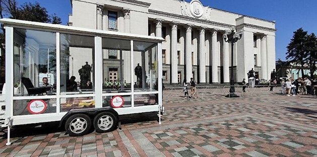 На Украине появился специальный передвижной детектор лжи для депутатов