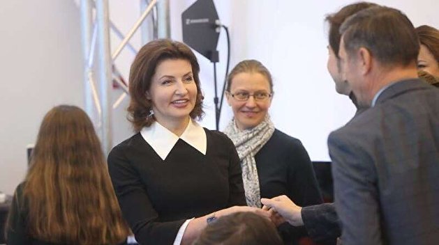 Не плачь, Марина! Порошенко отправил свою жену в большую политику Не плачь, Марина! Порошенко отправил свою жену в большую политику