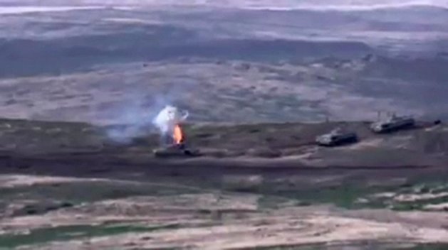 Опубликовано видео танкового боя в Карабахе