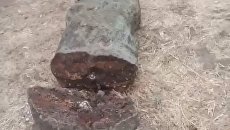 Вандалы на Украине сломали каменную бабу возрастом в несколько тысяч лет