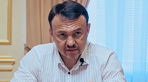 Губернатора обидели обвинения в обысках у венгров Закарпатья Губернатора обидели обвинения в обысках у венгров Закарпатья