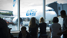 Определят вирус по запаху: пассажиров российских аэропортов обнюхают шалайки
