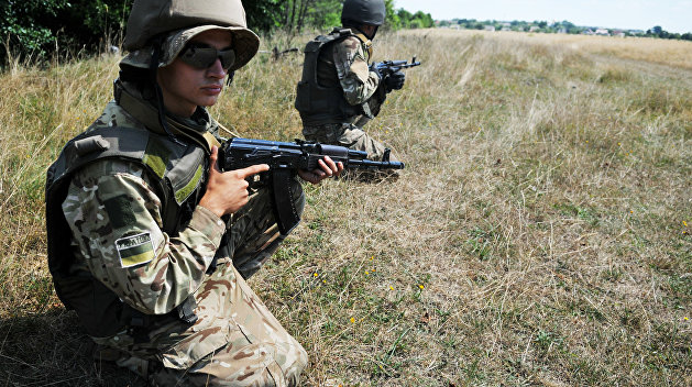 Украина усилила охрану границы с Россией Украина усилила охрану границы с Россией