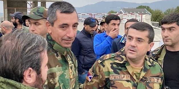 Глава Карабаха сменил министра обороны, получившего ранение