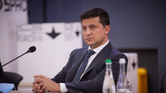 Гожый пояснил, почему Зеленский не хочет ничего менять Гожый пояснил, почему Зеленский не хочет ничего менять