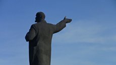 В КПРФ пообещали Украине ремня за туалет из памятника Ленину