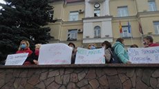 Врачи роддома в Луцке протестуют против размещения на их территории короновирусного госпиталя