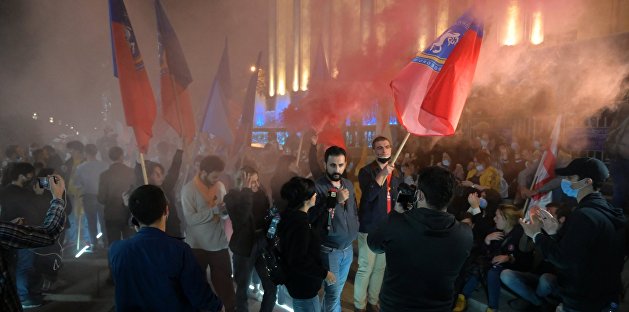 Политолог рассказал, как грузинское общество относится к сбежавшим туда россиянам
