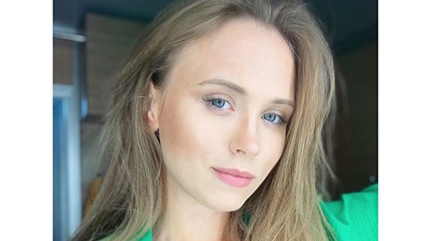 «Баба Валя лучше»: Женя из «Сватов» показала фото со съемок «Баба Валя лучше»: Женя из «Сватов» показала фото со съемок
