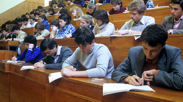 Белорусских студентов позвали в украинские вузы Белорусских студентов позвали в украинские вузы