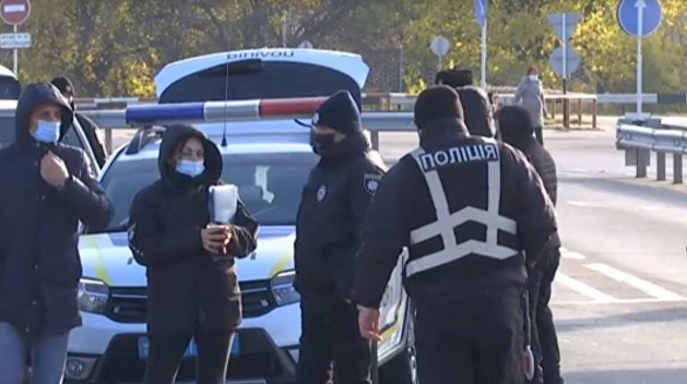 Полиция Одессы разогнала протест продавцов против карантина Полиция Одессы разогнала протест продавцов против карантина