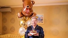 «Поющего ректора» Поплавского с днем рождения поздравил медведь