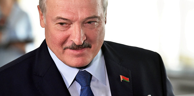 Лукашенко добавил полномочий своим помощникам в регионах