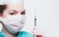 Украинский депутат предложил увольнять врачей, отказавшихся от вакцинации