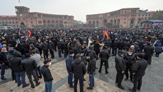 Сторонники отставки Пашиняна собрались в центре Еревана