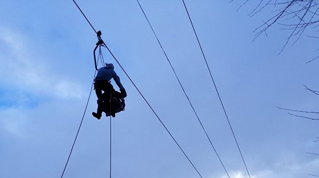 В Карпатах на горнолыжном курорте застряли три беременные женщины В Карпатах на горнолыжном курорте застряли три беременные женщины