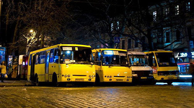 Автогаз на Украине резко подорожал: маршрутки не выходят на рейсы, цены на все товары вырастут Автогаз на Украине резко подорожал: маршрутки не выходят на рейсы, цены на все товары вырастут