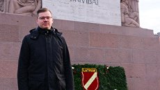 Латвийский депутат поддержал разрушивших советский мемориал вандалов