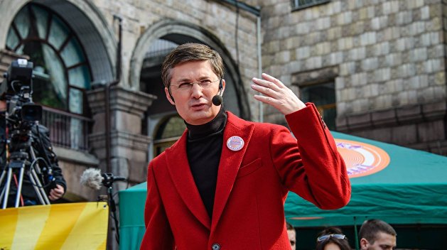 Думает одним местом: украинский ведущий-русофоб обвинил коллегу в непатриотичной связи с РФ Думает одним местом: украинский ведущий-русофоб обвинил коллегу в непатриотичной связи с РФ