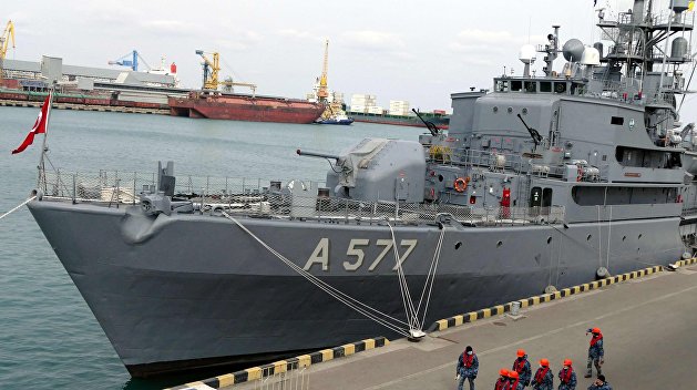 «Отправим кормить рыб в Чёрном море». Военный обозреватель рассказал об ответе американскому флоту «Отправим кормить рыб в Чёрном море». Военный обозреватель рассказал об ответе американскому флоту