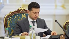 Из-за Порошенко? Зеленский созывает новое заседание СНБО