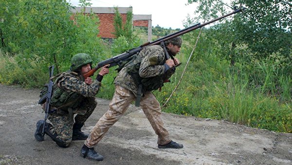 Своим и чужим. Чем воюют украинские снайперы в Донбассе Своим и чужим. Чем воюют украинские снайперы в Донбассе