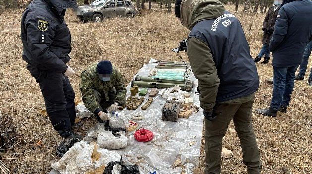 СбУ заявила об обнаружении «российского» оружия в Харьковской области СбУ заявила об обнаружении «российского» оружия в Харьковской области